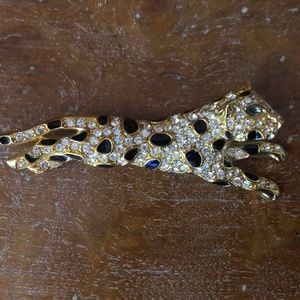 Vintage Trifari Leopard Pin